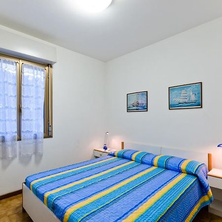 Adua Appartement Bibione Buitenkant foto