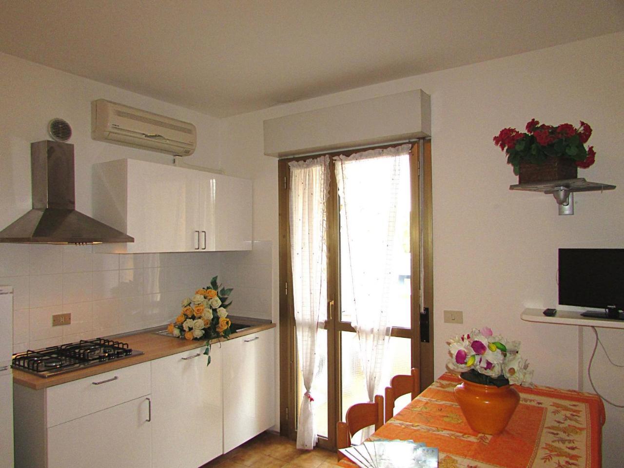 Adua Appartement Bibione Buitenkant foto