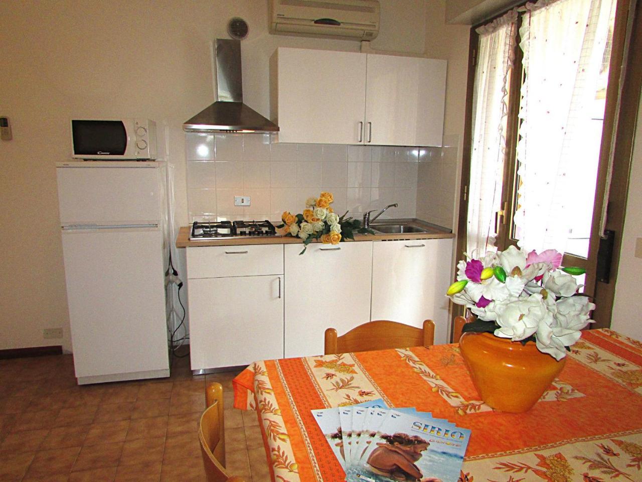 Adua Appartement Bibione Buitenkant foto