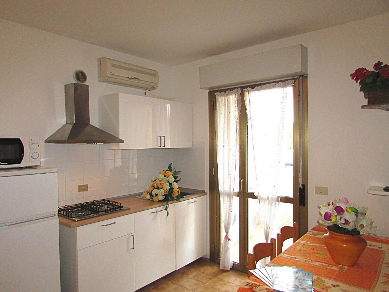 Adua Appartement Bibione Buitenkant foto